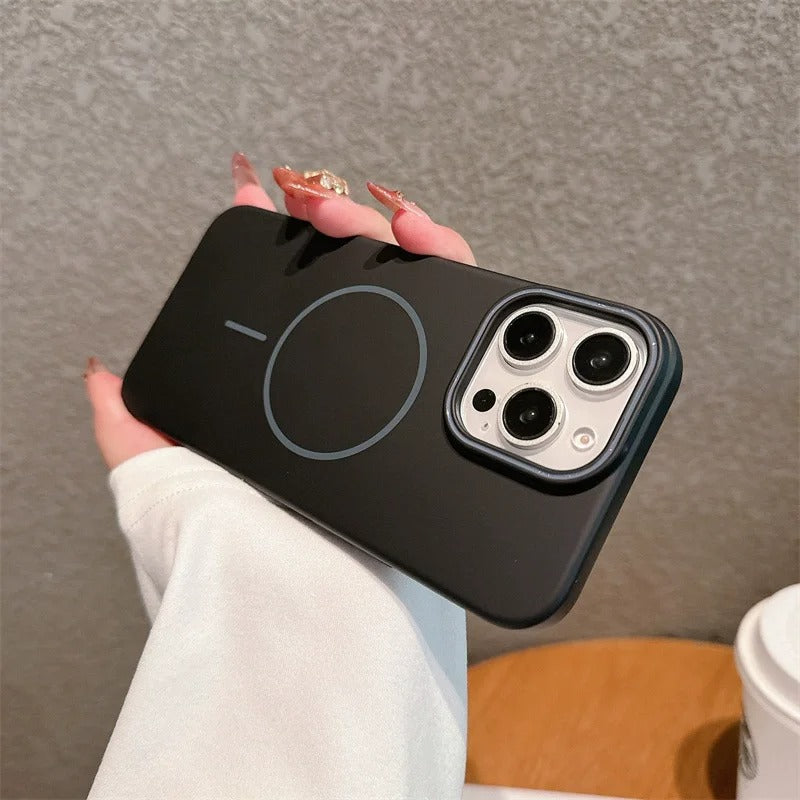 كفر آيفون فاخر أصلي صلب مع دعم MagSafe